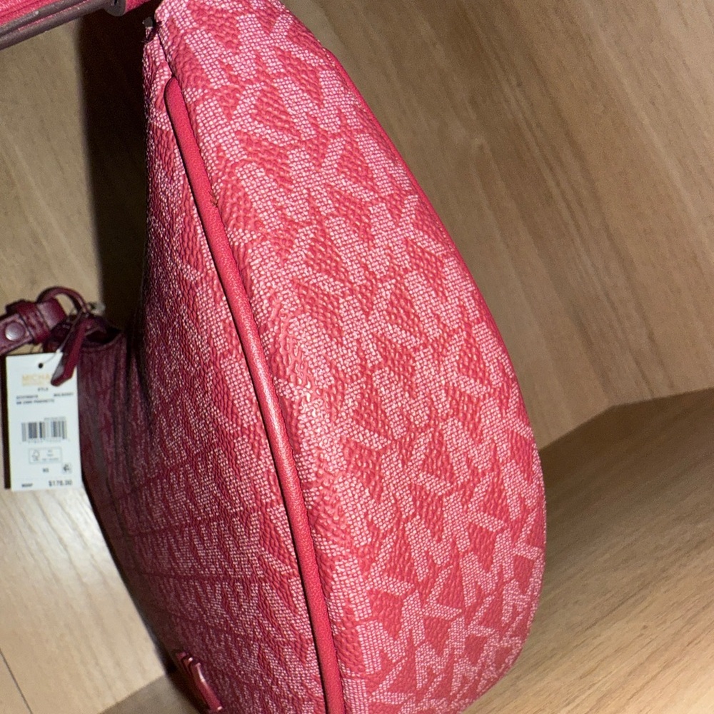 Michael Kors Small Pouchette shoulder crossbody bag in Mulberry (Burgundy) - Picture 5 of 11